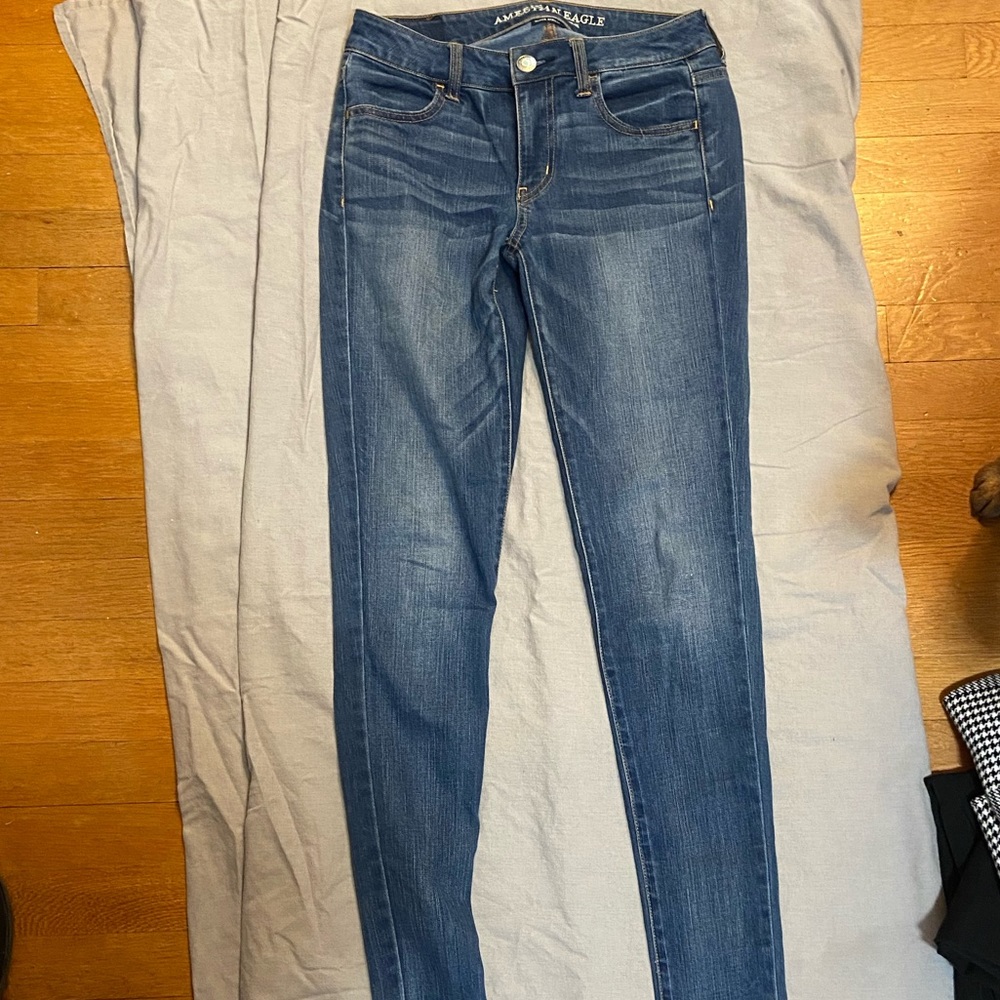 Blue skinny jeans
